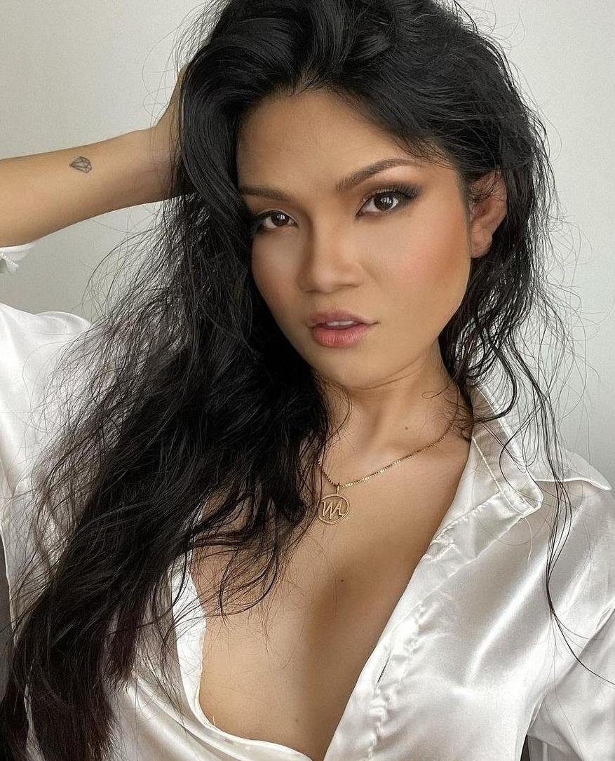 ColorfulPoppins from Devon,United Kingdom