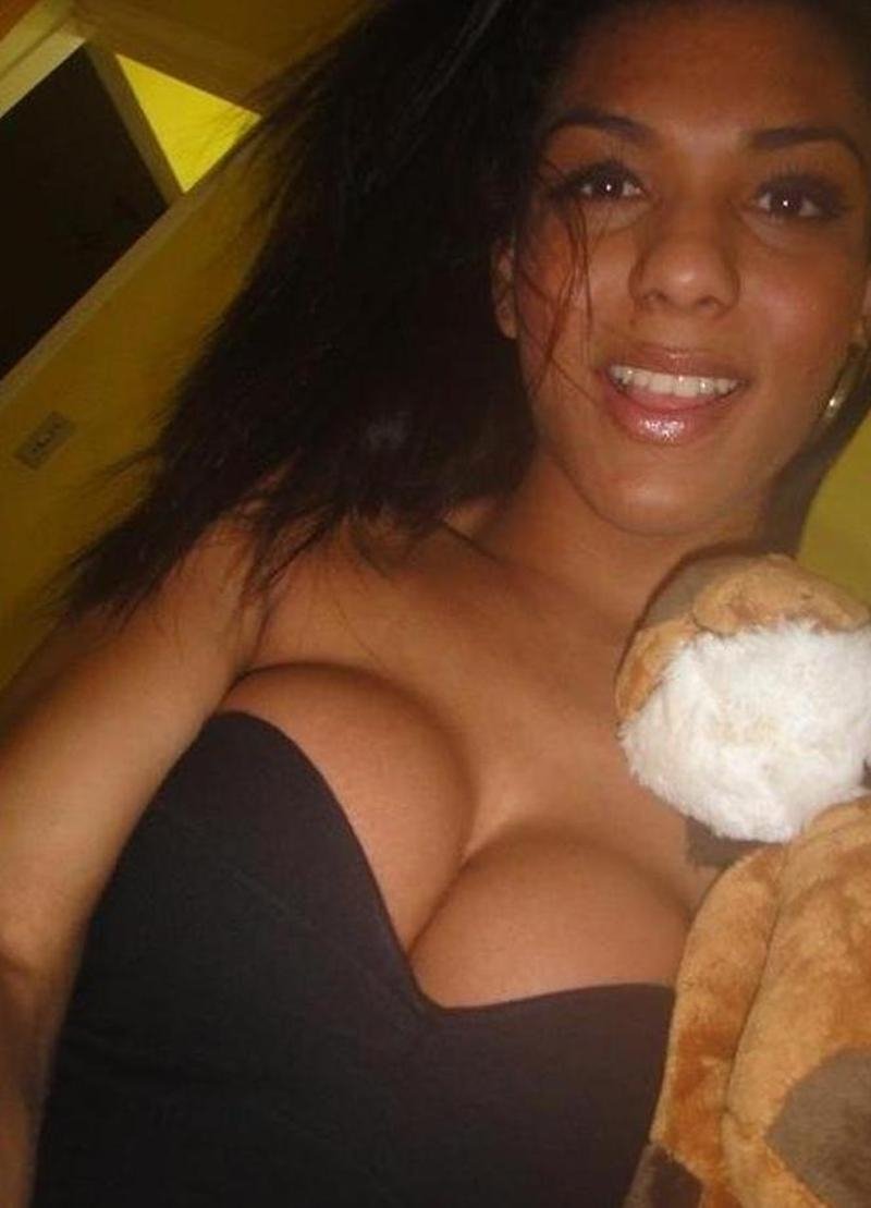 VelvetVogue from City of Bristol,United Kingdom